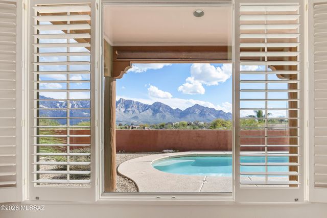 641 W Silver Eagle Court, Oro Valley, AZ 85755