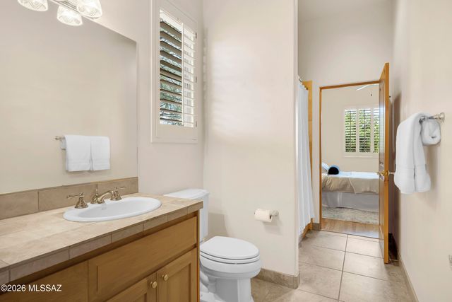 641 W Silver Eagle Court, Oro Valley, AZ 85755