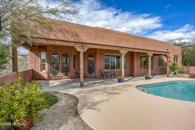 641 W Silver Eagle Court, Oro Valley, AZ 85755