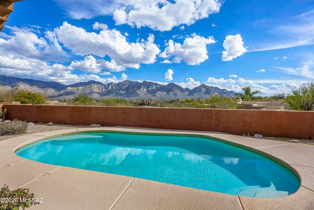 641 W Silver Eagle Court, Oro Valley, AZ 85755