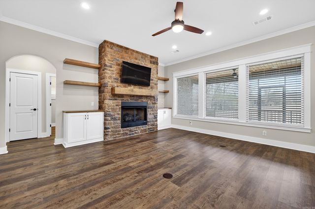 34 Algeciras Lane, Hot Springs Village, AR 71909