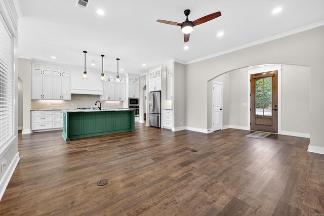 34 Algeciras Lane, Hot Springs Village, AR 71909