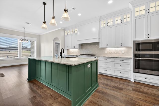 34 Algeciras Lane, Hot Springs Village, AR 71909