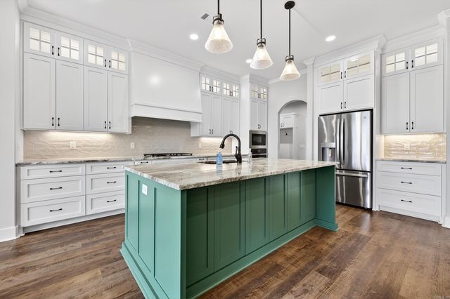 34 Algeciras Lane, Hot Springs Village, AR 71909