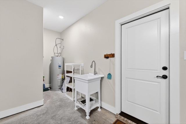 34 Algeciras Lane, Hot Springs Village, AR 71909