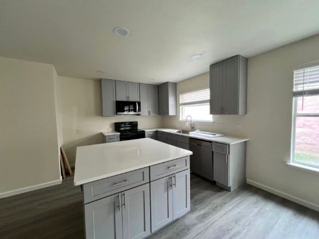 9221 Goldenview Drive, Fort Worth, TX 76244