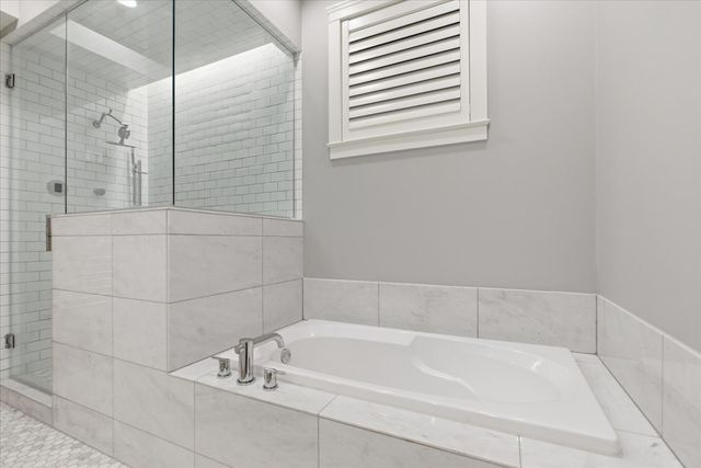 850 W Lill Avenue 1, Chicago, IL 60614