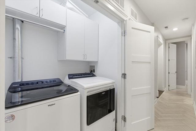 850 W Lill Avenue 1, Chicago, IL 60614