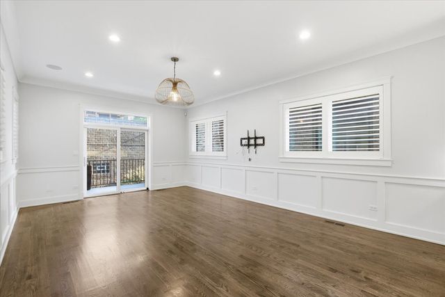 850 W Lill Avenue 1, Chicago, IL 60614