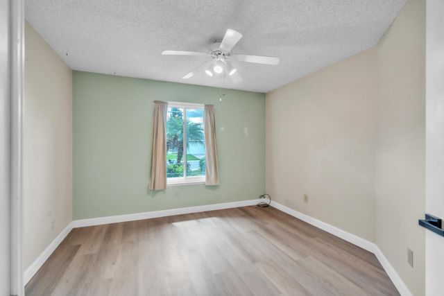 8173 Visalia Way, Sacramento, CA 95828