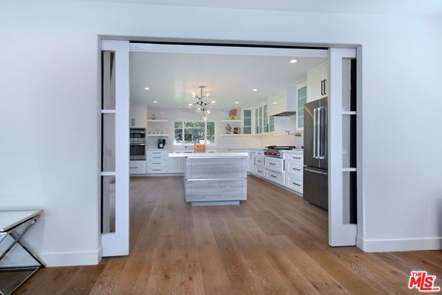 13413 Bayliss Road, Los Angeles, CA 90049