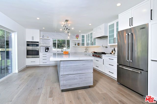 13413 Bayliss Road, Los Angeles, CA 90049