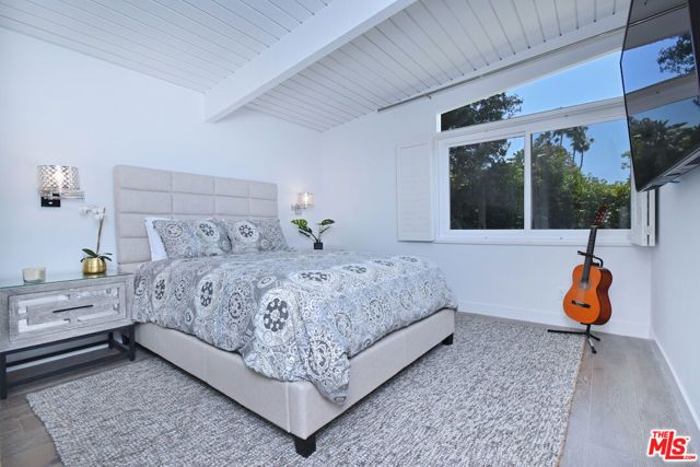 13413 Bayliss Road, Los Angeles, CA 90049