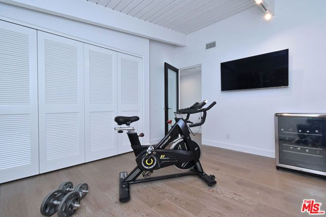 13413 Bayliss Road, Los Angeles, CA 90049