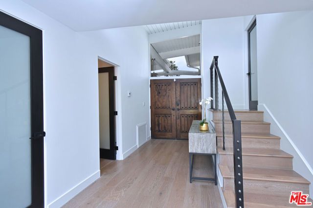 13413 Bayliss Road, Los Angeles, CA 90049