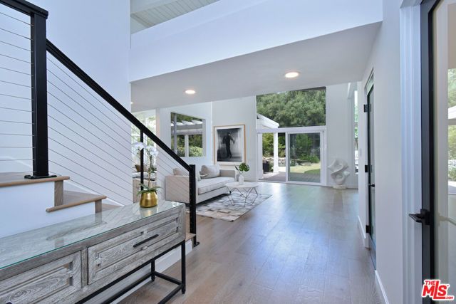 13413 Bayliss Road, Los Angeles, CA 90049