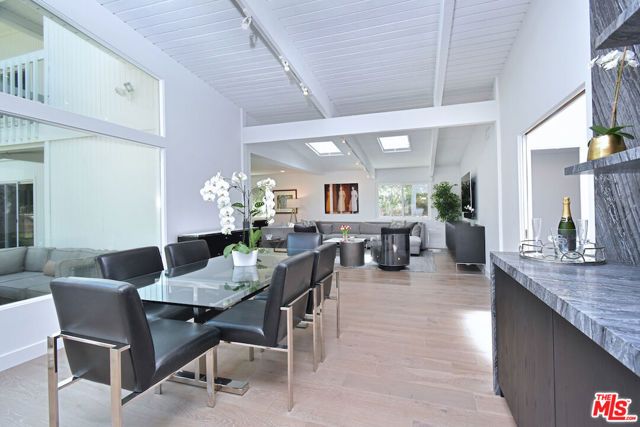 13413 Bayliss Road, Los Angeles, CA 90049