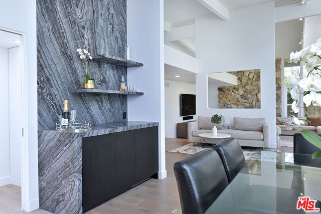 13413 Bayliss Road, Los Angeles, CA 90049