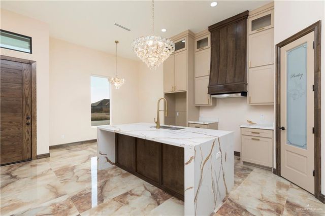 2904 Magnolia Drive, San Juan, TX 78589