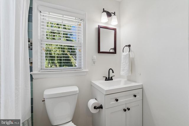 1002 N COLUMBUS ST N, Alexandria, VA 22314