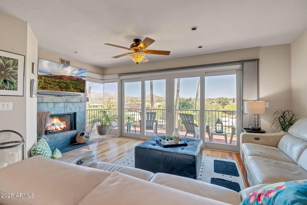 37300 N TOM DARLINGTON Drive D, Carefree, AZ 85377