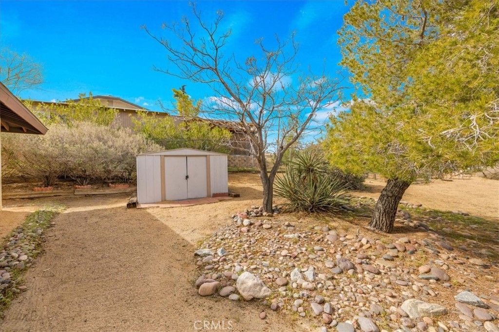 Image 36 of property listing at 61746 Melton Trail, Joshua Tree, CA 92252
