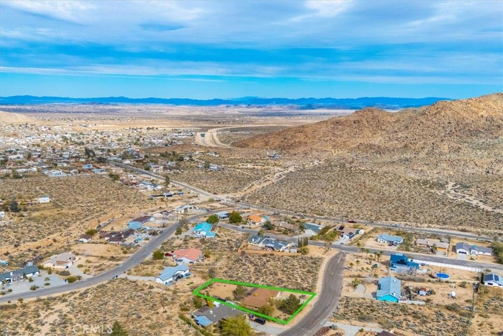 Image 48 of property listing at 61746 Melton Trail, Joshua Tree, CA 92252