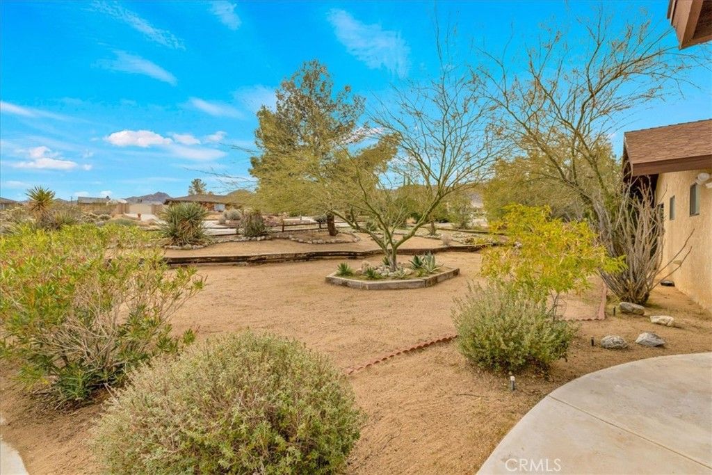 Image 6 of property listing at 61746 Melton Trail, Joshua Tree, CA 92252