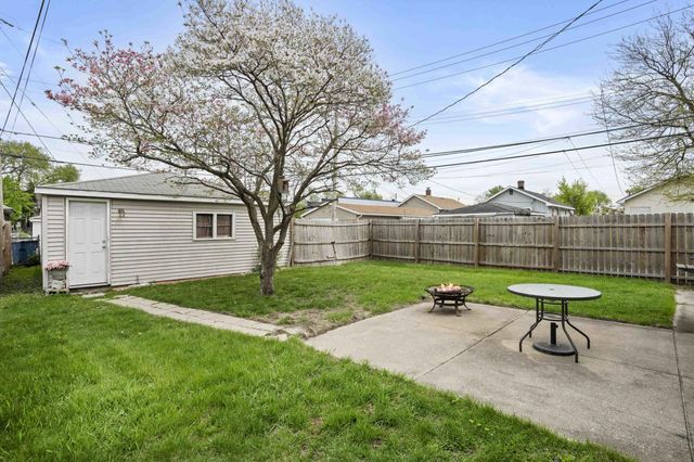 737 Mulberry Street, Hammond, IN 46324