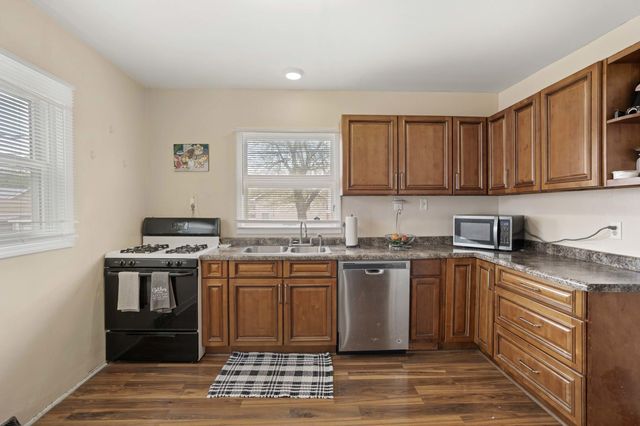 737 Mulberry Street, Hammond, IN 46324