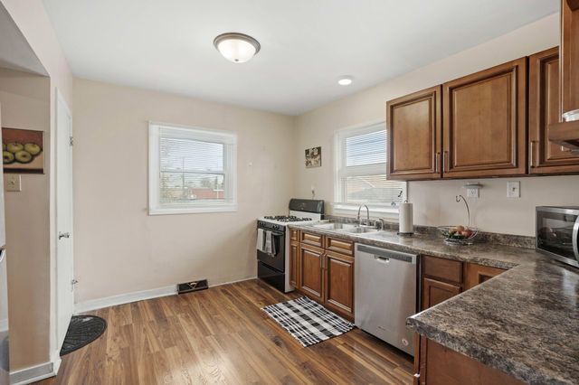 737 Mulberry Street, Hammond, IN 46324