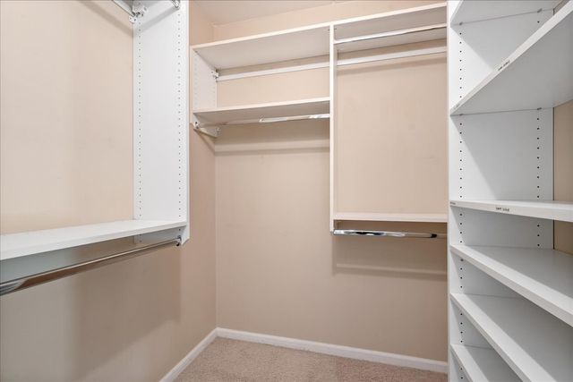 3850 W Bryn Mawr Avenue 310, Chicago, IL 60659