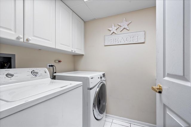 3850 W Bryn Mawr Avenue 310, Chicago, IL 60659