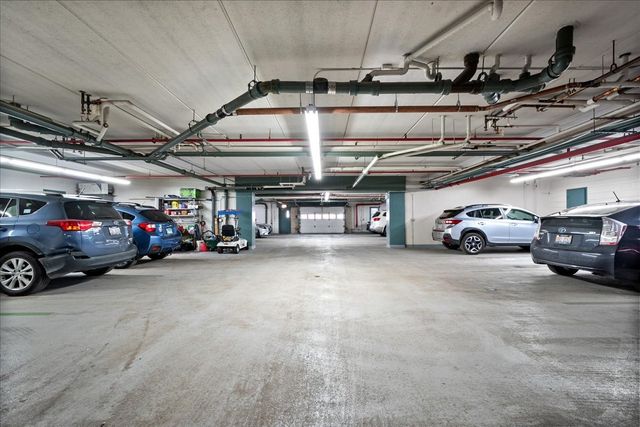 3850 W Bryn Mawr Avenue 310, Chicago, IL 60659