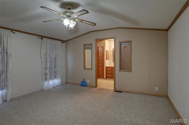 19503 State Highway Y, Lewistown, MO 63452