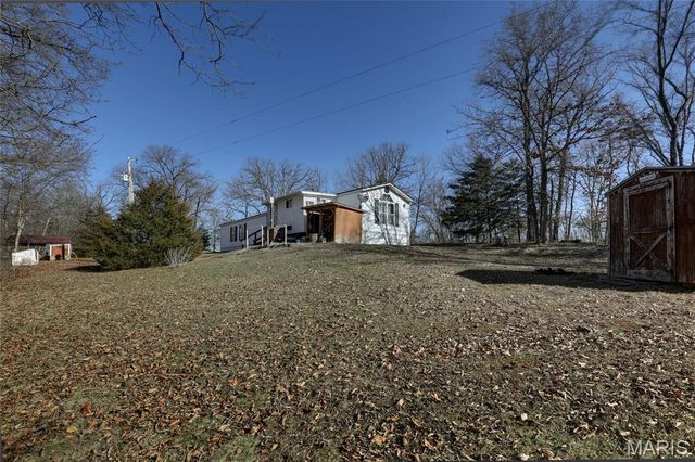 19503 State Highway Y, Lewistown, MO 63452