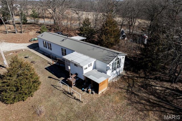 19503 State Highway Y, Lewistown, MO 63452