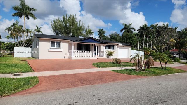 15630 NW 2nd Ct, Miami, FL 33169