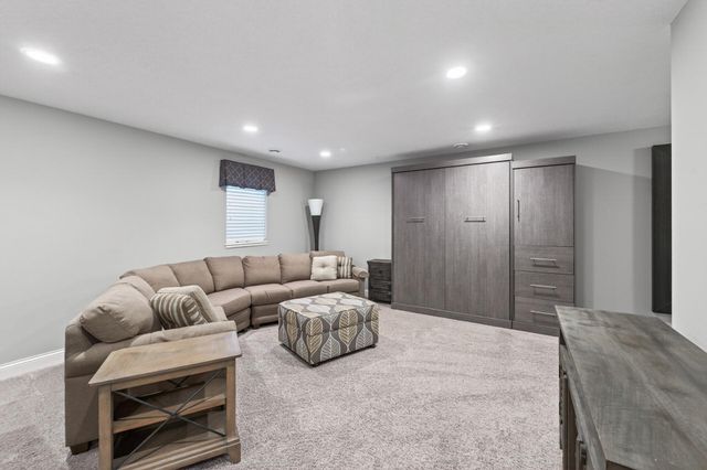 8411 Larch Lane N, Maple Grove, MN 55369