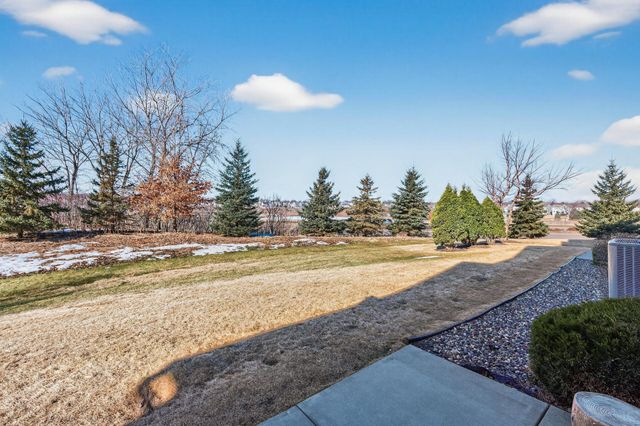 8411 Larch Lane N, Maple Grove, MN 55369