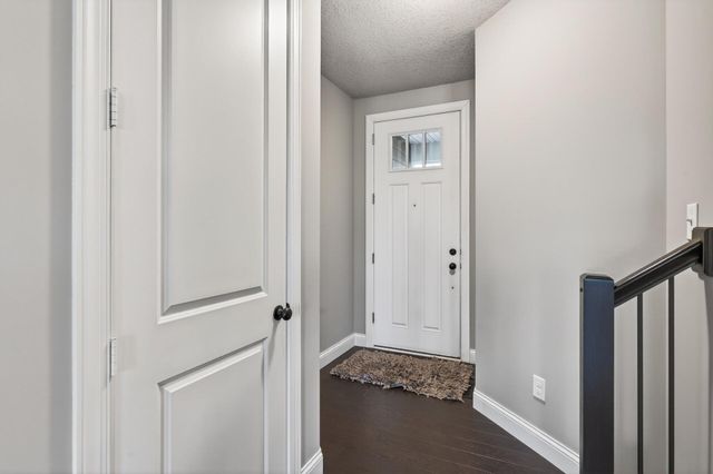 8411 Larch Lane N, Maple Grove, MN 55369