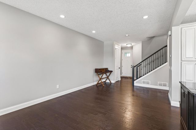 8411 Larch Lane N, Maple Grove, MN 55369