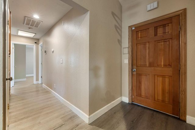 4221 Waymar Ct, Carmichael, CA 95608