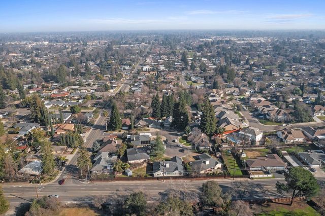 4221 Waymar Ct, Carmichael, CA 95608