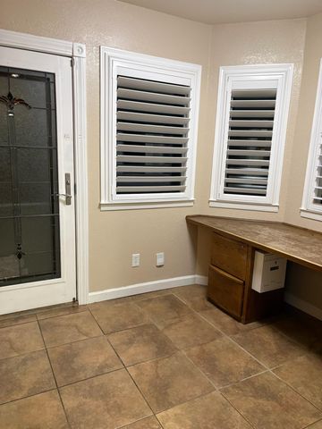 4221 Waymar Ct, Carmichael, CA 95608