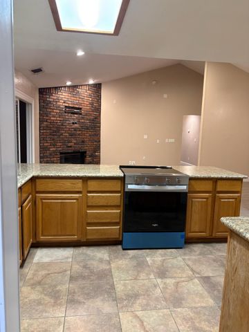 4221 Waymar Ct, Carmichael, CA 95608