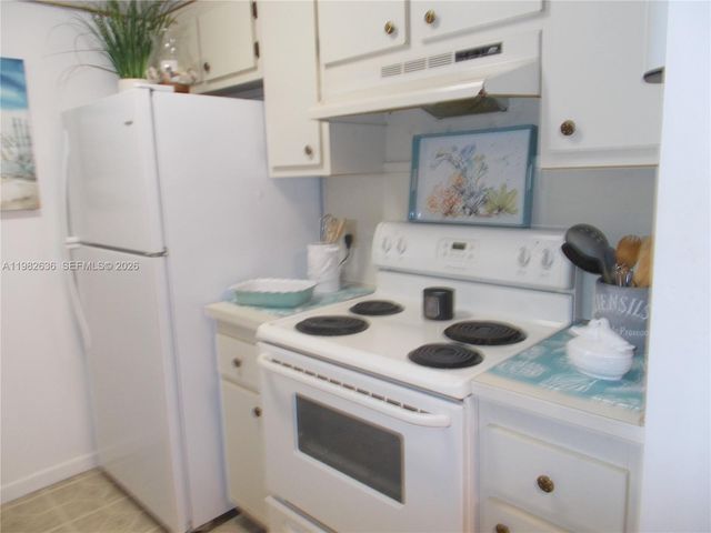 13450 SW 3rd Street 310D, Pembroke Pines, FL 33027