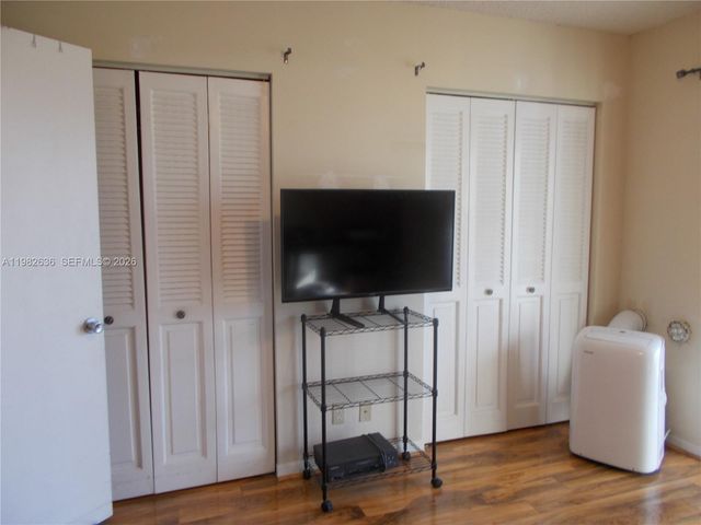 13450 SW 3rd Street 310D, Pembroke Pines, FL 33027