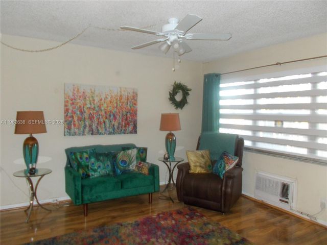 13450 SW 3rd Street 310D, Pembroke Pines, FL 33027
