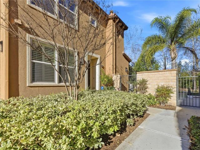 25441 Eagle, Valencia, CA 91381